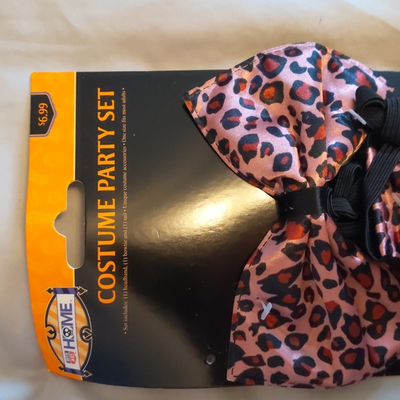 Pink cheetah headband bowtie and tail costume party set - Picture 2 of 3
